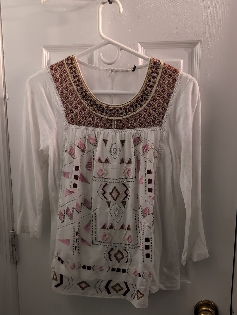 Anthropology Akemi+Kin Embroidered White Boho Long-Sleeve Top